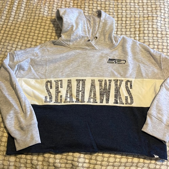 47 Tops - Women Seahawks hoodie